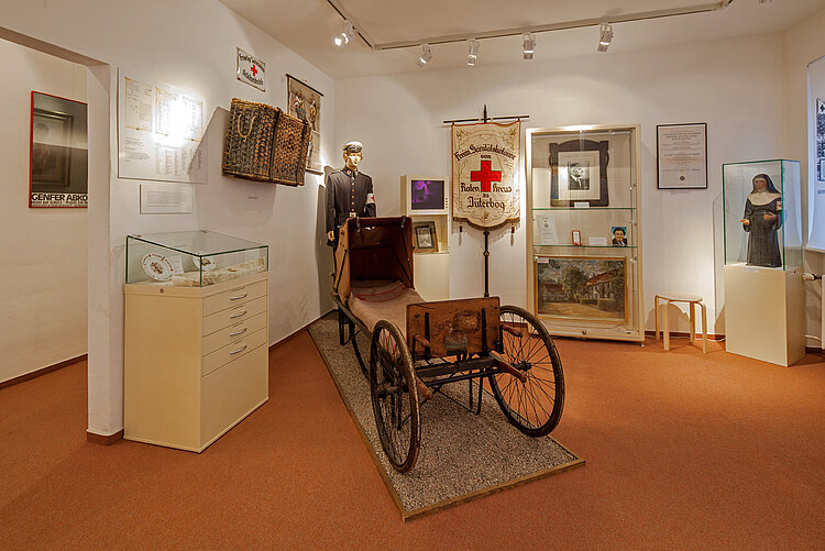 Rotkreuz-Museum Luckenwalde: Transportliege für Verwundete von 1900 (Jörg F. Müller / DRK)