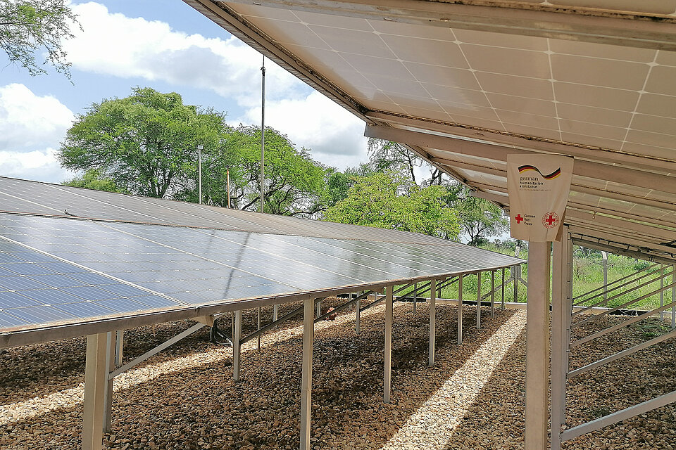 Solarpanel zur Energiegewinnung in Uganda 