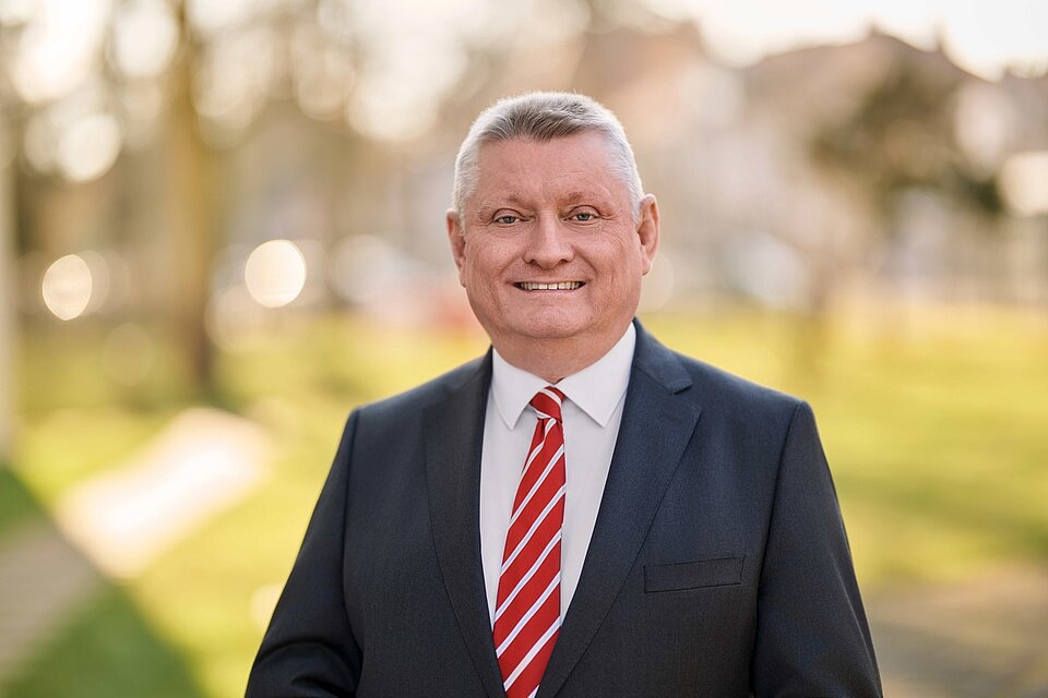 DRK-Präsident Hermann Gröhe Bild vom neuen DRK-Präsidenten Hermann Gröhe