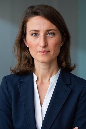 Anna-Patricia Schmiß Anna-Patricia Schmiß, DRK Unternehmens- und Stiftungskooperationen